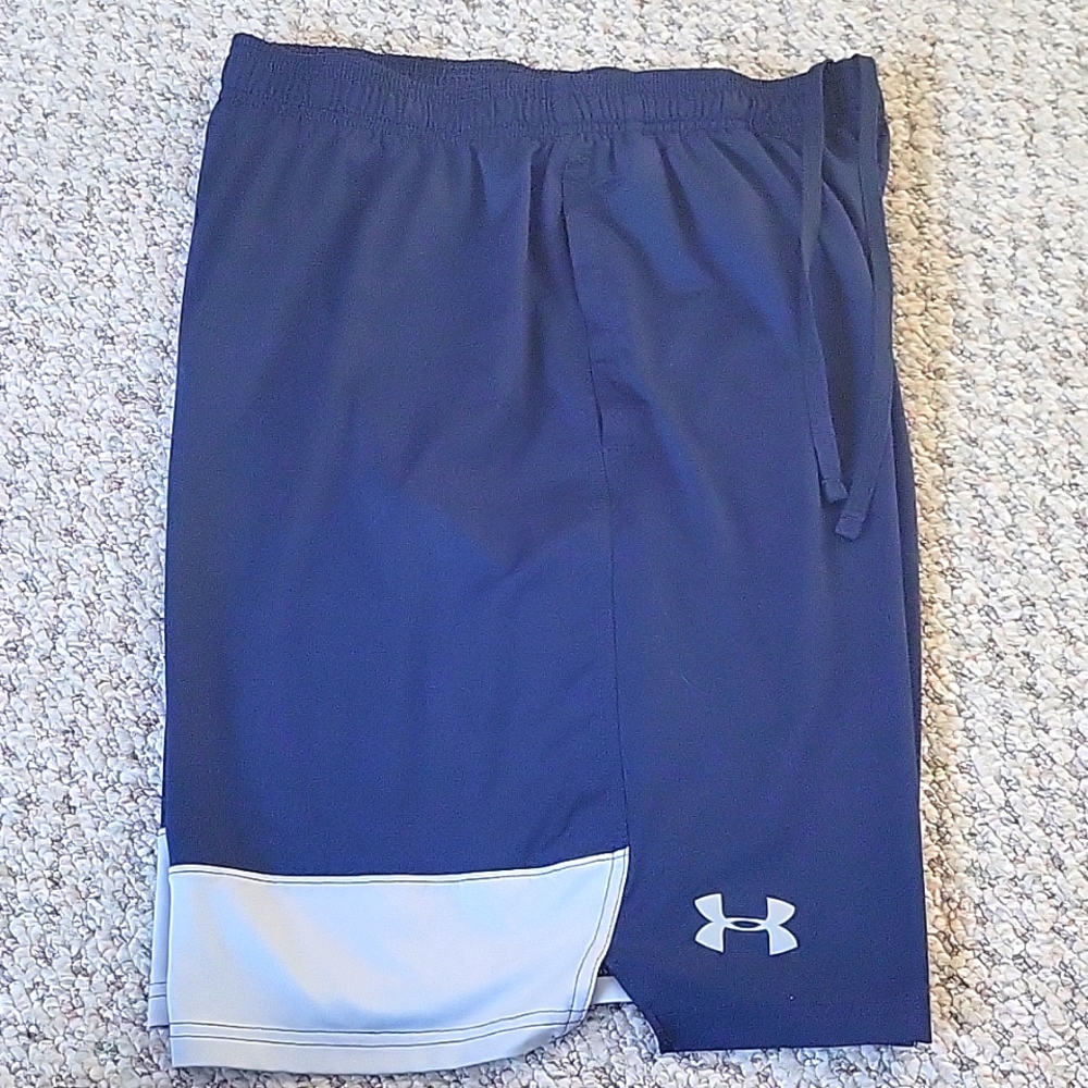 UNDER ARMOUR - MENS SHORTS